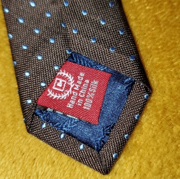 Dark Brown Tie with Small Blue Dots - NEW - Picture 6 of 7
